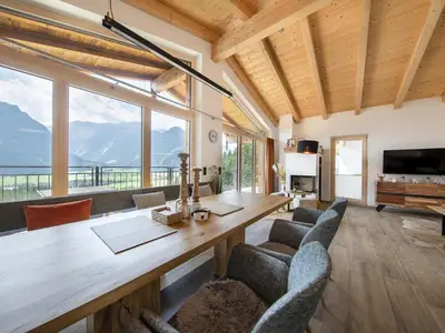 DiningRoom