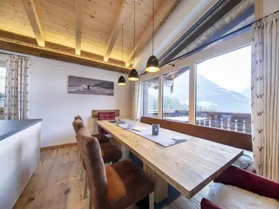 DiningRoom