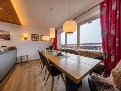 DiningRoom