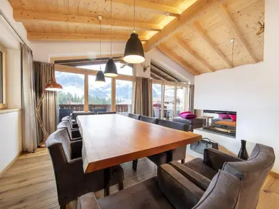 DiningRoom