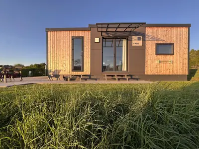 Außenseite Ferienhaus [Sommer]