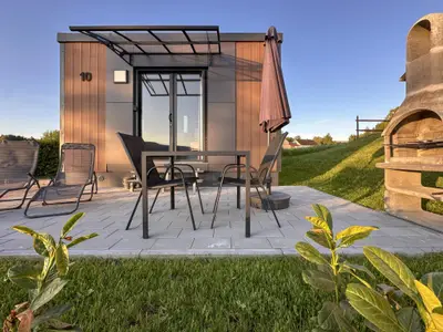 Außenseite Ferienhaus [Sommer]
