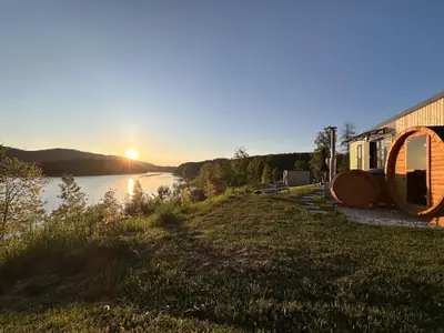 Außenseite Ferienhaus [Sommer]