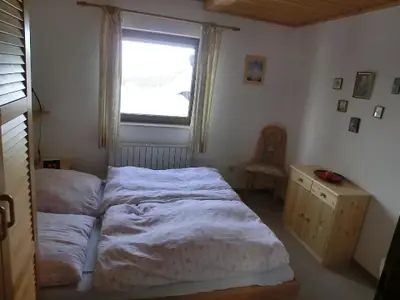 kleines Schlafzimmer EG