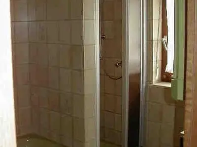 Bad u. Dusche EG