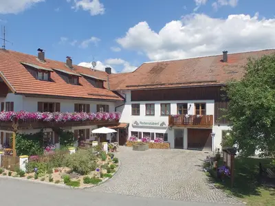 Haupthaus Forellen-Reiterhof