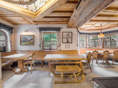 DiningRoom