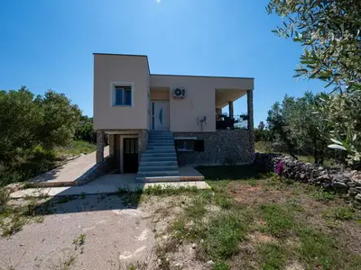 Ferienhaus für 8 Personen in Neviđane 7/10