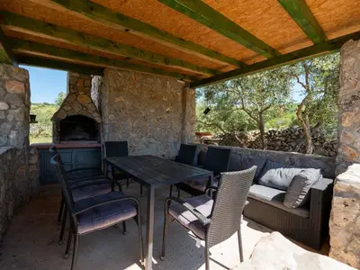 Ferienhaus für 8 Personen in Neviđane 9/10