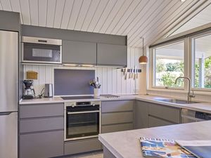 23472952-Ferienhaus-8-Nexø-300x225-5