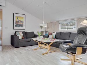 23734683-Ferienhaus-6-Nexø-300x225-2