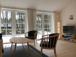 23749149-Ferienhaus-6-Nexø-300x225-3