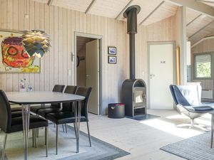 23749578-Ferienhaus-7-Nexø-300x225-4