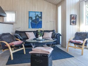 23749844-Ferienhaus-5-Nexø-300x225-3