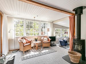 23734694-Ferienhaus-5-Nexø-300x225-1