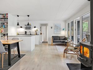 23749712-Ferienhaus-6-Nexø-300x225-4