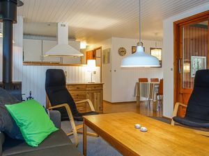 23749136-Ferienhaus-6-Nexø-300x225-4