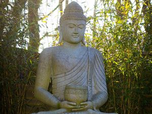 Buddha im Garten