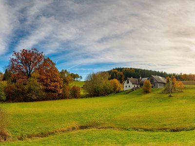 WALD-LAND-HOF Schloss Rosenau