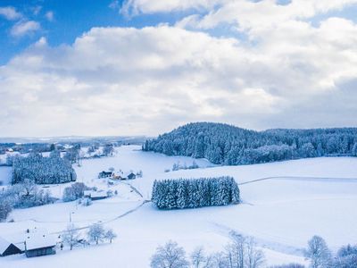 WALD-LAND-HOF Schloss Rosenau