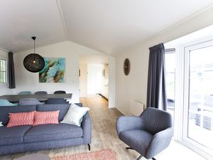 23987490-Ferienhaus-6-Nijkerk-300x225-3