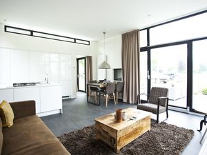 23987983-Ferienhaus-6-Nijkerk-300x225-2