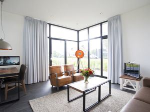 23987492-Ferienhaus-4-Nijkerk-300x225-4