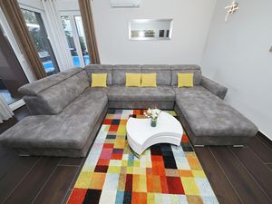 23823342-Ferienhaus-8-Nin-300x225-2