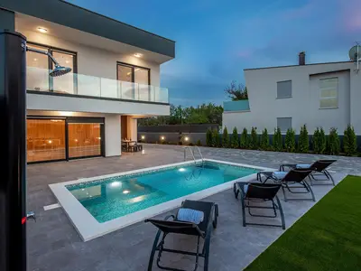 pool