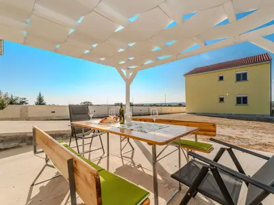 Ferienhaus für 10 Personen (200 m²) in Ninski Stanovi 6/10