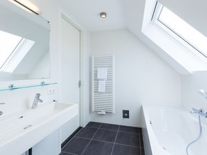 23839090-Ferienhaus-6-Noordwijk aan Zee-300x225-5