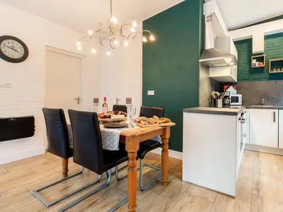DiningRoom