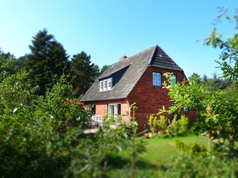 Ferienhaus Koggenhüs mit Garten in Norddorf auf Amrum