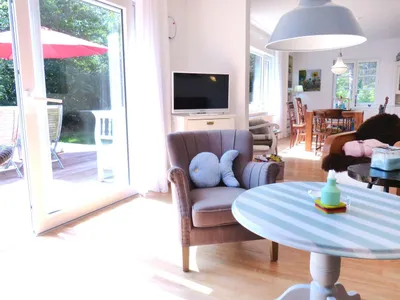 Wohnzimmertisch im Ferienhaus Koggenhüs in Norddorf auf Amrum