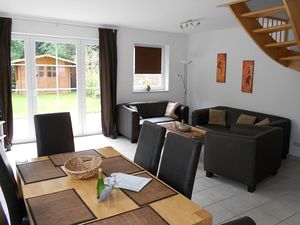 23952969-Ferienhaus-6-Norden-300x225-1