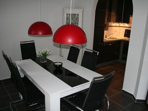 23952985-Ferienhaus-6-Norden-300x225-5