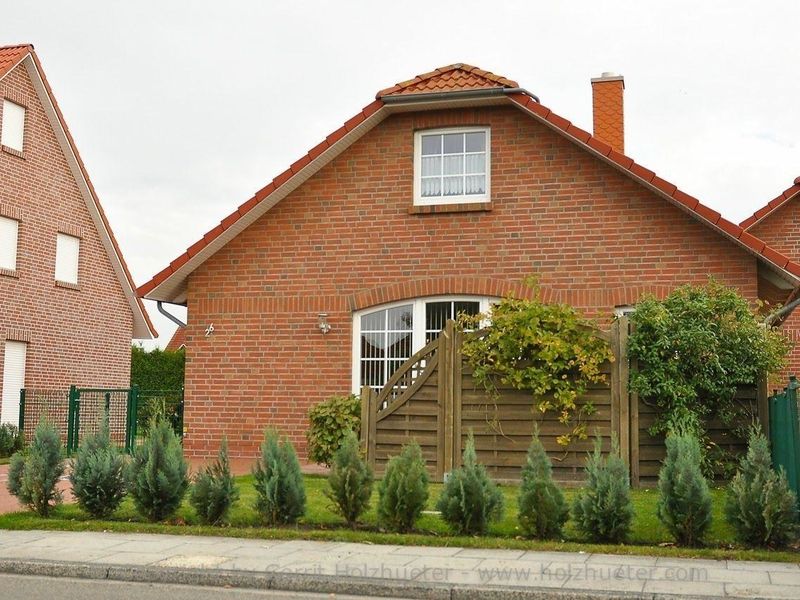 23504466-Ferienhaus-4-Norden-800x600-2