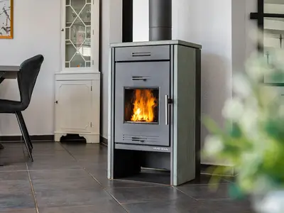 Kamin-/Ofen