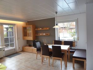 23952946-Ferienhaus-6-Norden Norddeich-300x225-2