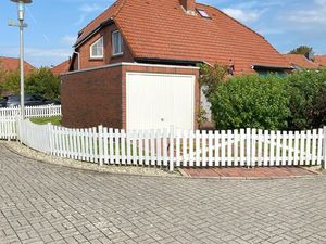 24053301-Ferienhaus-4-Norden Norddeich-300x225-1