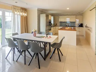 Ferienhaus für 8 Personen (150 m²) in Norden Norddeich 1/10