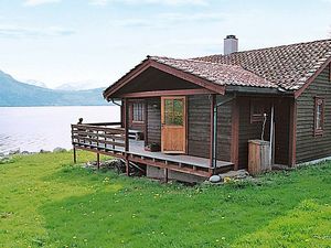 19313563-Ferienhaus-8-Nordfjordeid-300x225-1