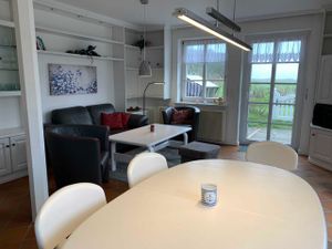 23326220-Ferienhaus-7-Nordstrand-300x225-1