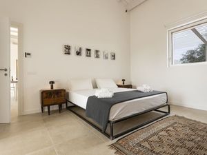 Ferienhaus für 8 Personen (270 m²) in Noto
