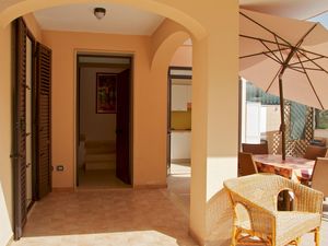 24024438-Ferienhaus-7-Noto-300x225-5