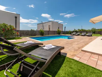 pool
