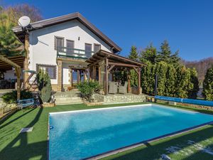 Ferienhaus für 8 Personen (150 m²) ab 175 € in Novi Marof