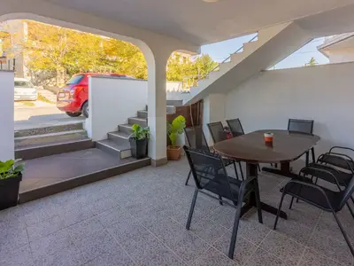 Ferienhaus für 12 Personen (300 m²) in Novi Vinodolski 9/10