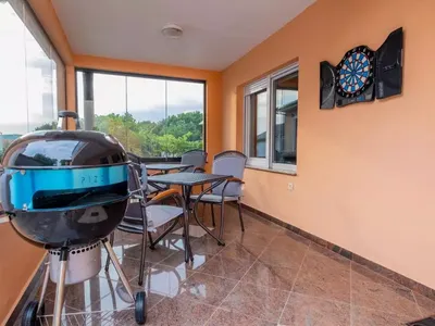 Ferienhaus für 9 Personen (200 m²) in Novi Vinodolski 3/10