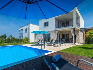 23949973-Ferienhaus-8-Novigrad-300x225-3